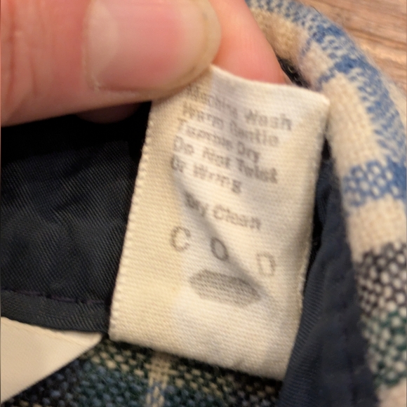 Vintage Woolrich Woman's Wool Button Down Shirt Blue Tartan Plaid USA Wool Sz 12 - Picture 12 of 16